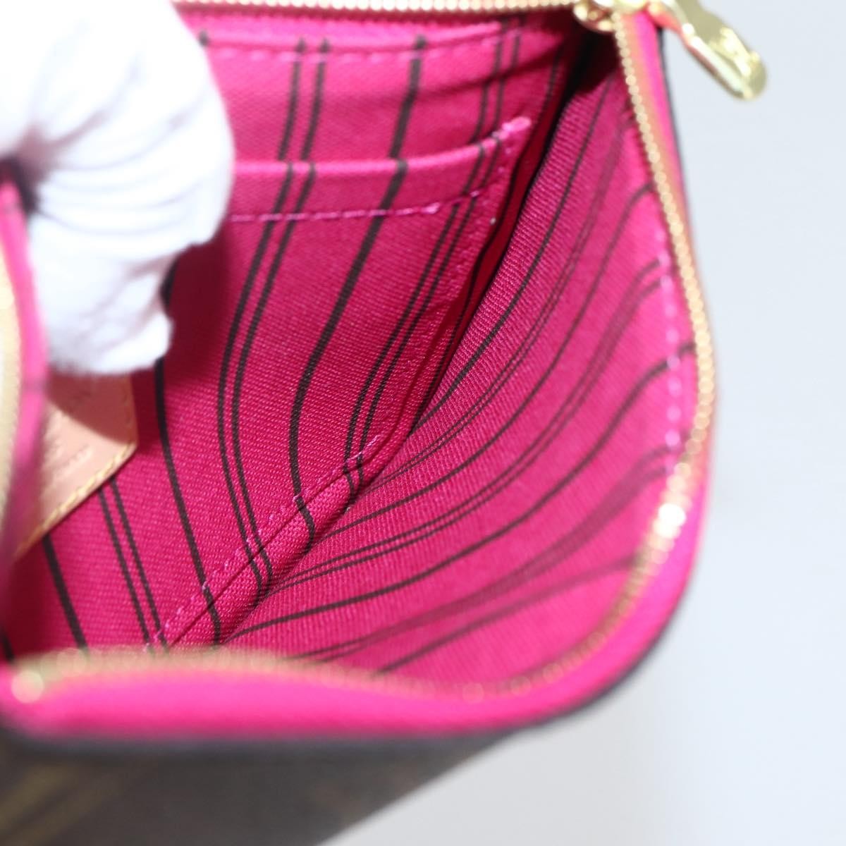 Louis Vuitton Neverfull Pochette Monogram Canvas Brown Canvas Clutche & Pouche Bag (Pre-Owned)