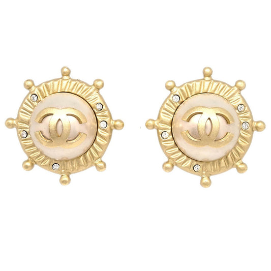 Chanel Vintage Round Clip-On Earrings Metal With Faux Pearl Gold Metal Earrings Jewelry (Pre-Owned)