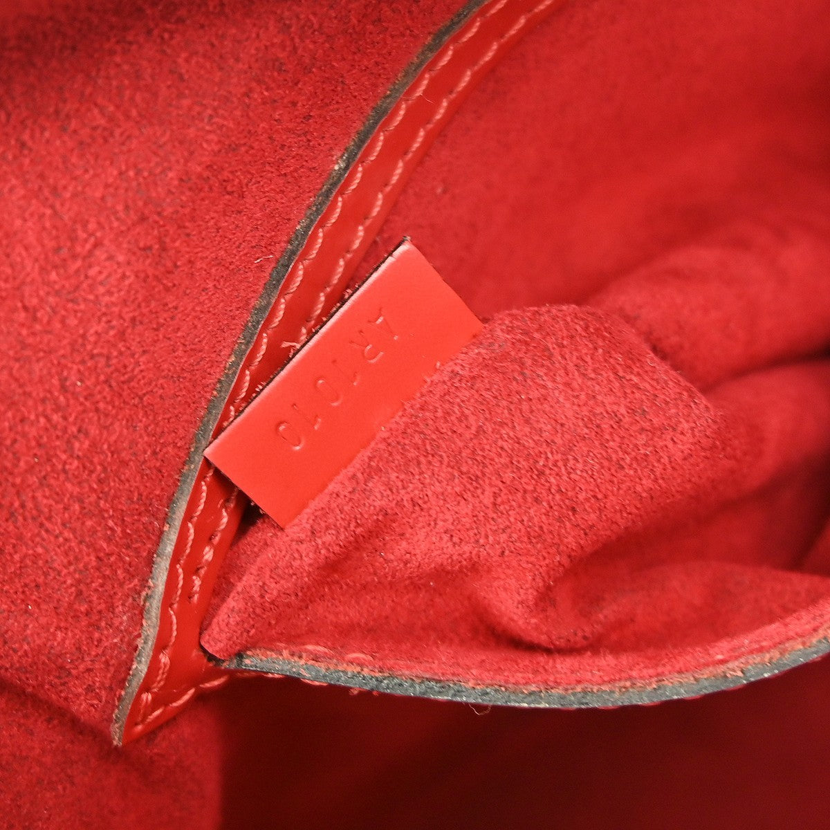 Louis Vuitton Alma Handbag Epi Leather Red Leather Handbag (Pre-Owned)